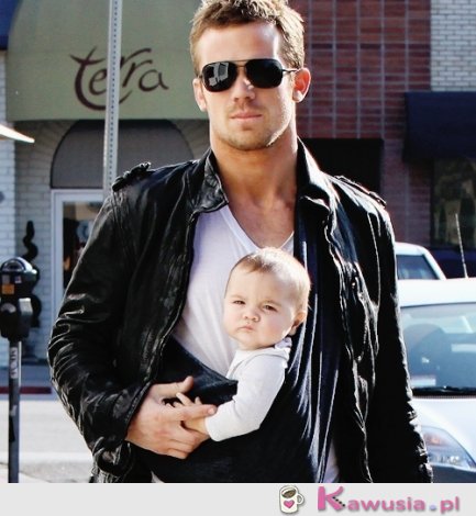 Cam Gigandet z dzieckiem