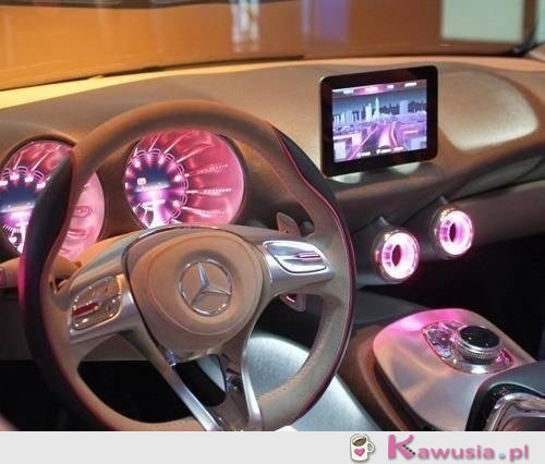 Niesamowite wnętrze Mercedesa